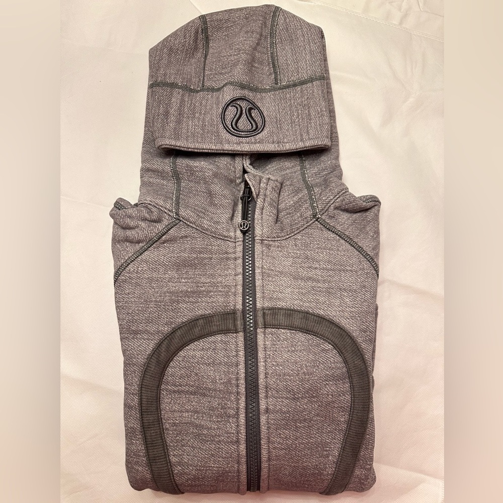 Lululemon grey Scuba hoodie size 4 - Picture 7 of 7
